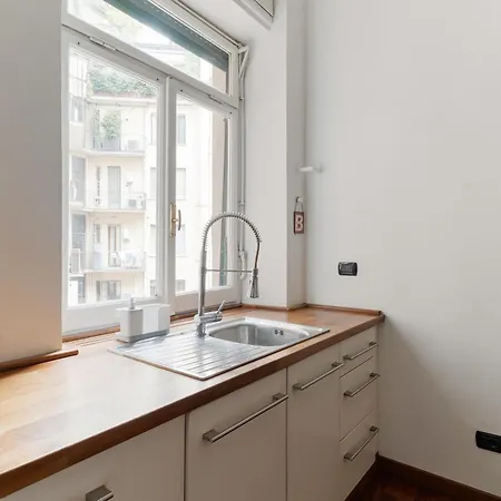 Apartment Guesthost - Sempione Bright Mailand
